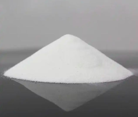 SiO2 Silica Fluid bietet eine seidenartige Textur, ein glattes und weiches Gefühl, das die Haltbarkeit des Produkts und die natürlichen Make-up-Effekte verbessert.