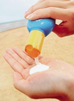 Allantoin natürliche Feuchtigkeitsspender Wirkstoffe Antirritative und nichtallergische kristalline Pulver für Gesichtsreiniger CAS97-59-6