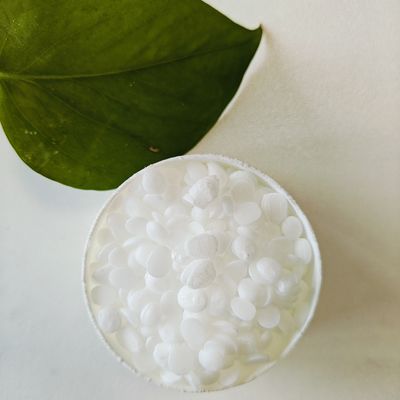 Cetearylalkohol &amp; Cetearylglucosid Natürliche weiße oder gelbliche Emulgationsgranulate EO frei für kosmetische Formulierungen