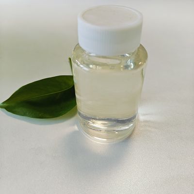 Octocrylene Cas 6197-30-4 UV-Licht-Absorber Flüssigkeit hat ausgezeichnete wasserdichte Eigenschaft für Sonnencreme