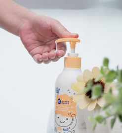 Hydrolysiertes Weizenprotein in der Kosmetik Cas 70084 87 6 Modifizierte Proteine Lichte Bernsteinflüssigkeit