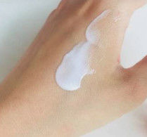 CAS 72175-39-4 PEG-20 Methylglukose Sesquistearat Nonion-Wol Emulgator Massage Lotion für empfindliche Haut