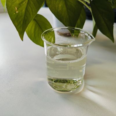 Helle gelbe Flüssigkeit Polyglyceryl-2 Tetraoleat Wasser in Öl Emulgator für kein Make-up Look Creme